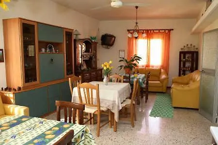 B&B Villa El Tango * Villa San Giovanni
